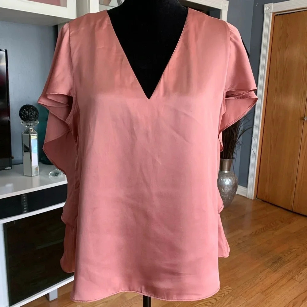 White House Black Market Flutter Sleeve Blouse